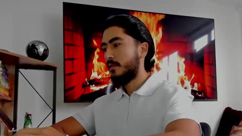 Snapshot of david_johnson372 chatting on 01-05-25, 02:08 Hey im David that loves to explore and speak their fantasies. Very open talktative and nice. Feel free to chat with me online show from 01-05-25, 02:08