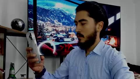 Snapshot of david_johnson372 chatting on 01-06-25, 12:13 Hey im David that loves to explore and speak their fantasies. Very open talktative and nice. Feel free to chat with me online show from 01-06-25, 12:13