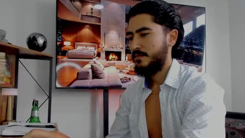 Snapshot of david_johnson372 chatting on 01-07-25, 02:41 Hey im David that loves to explore and speak their fantasies. Very open talktative and nice. Feel free to chat with me online show from 01-07-25, 02:41