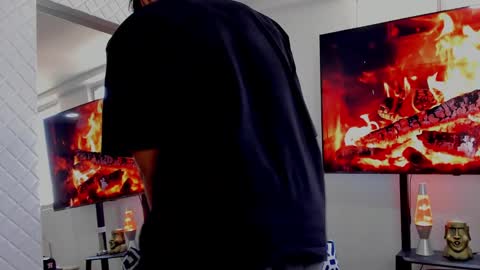 Snapshot of david_johnson372 chatting on 01-17-25, 03:00 Hey im David that loves to explore and speak their fantasies. Very open talktative and nice. Feel free to chat with me online show from 01-17-25, 03:00