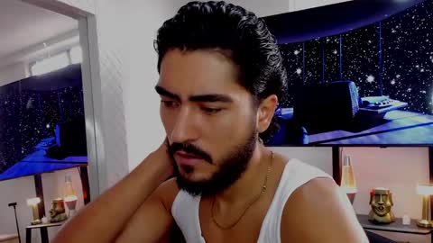 Snapshot of david_johnson372 chatting on 01-26-25, 01:04 Hey im David that loves to explore and speak their fantasies. Very open talktative and nice. Feel free to chat with me online show from 01-26-25, 01:04