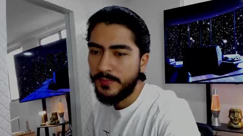 Snapshot of david_johnson372 chatting on 01-27-25, 12:05 Hey im David that loves to explore and speak their fantasies. Very open talktative and nice. Feel free to chat with me online show from 01-27-25, 12:05