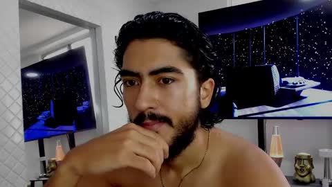 Snapshot of david_johnson372 chatting on 02-04-25, 12:33 Hey im David that loves to explore and speak their fantasies. Very open talktative and nice. Feel free to chat with me online show from 02-04-25, 12:33