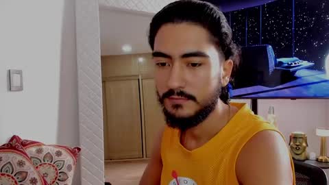 Snapshot of david_johnson372 chatting on 02-19-25, 03:05 Hey im David that loves to explore and speak their fantasies. Very open talktative and nice. Feel free to chat with me online show from 02-19-25, 03:05