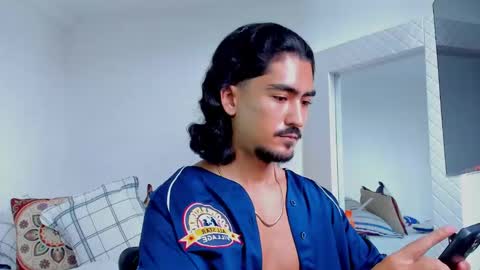 Snapshot of david_johnson372 chatting on 09-14-25, 12:48 Hey im David that loves to explore and speak their fantasies. Very open talktative and nice. Feel free to chat with me online show from 09-14-25, 12:48