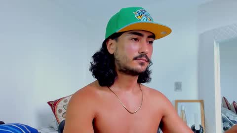 Snapshot of david_johnson372 chatting on 10-13-25, 05:13 Hey im David that loves to explore and speak their fantasies. Very open talktative and nice. Feel free to chat with me online show from 10-13-25, 05:13