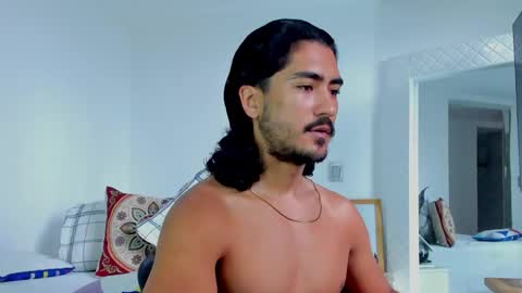 Snapshot of david_johnson372 chatting on 10-20-25, 01:00 Hey im David that loves to explore and speak their fantasies. Very open talktative and nice. Feel free to chat with me online show from 10-20-25, 01:00