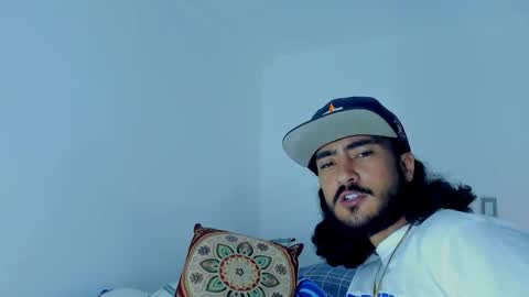 Snapshot of david_johnson372 chatting on 12-04-25, 01:04 Hey im David that loves to explore and speak their fantasies. Very open talktative and nice. Feel free to chat with me online show from 12-04-25, 01:04