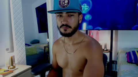 Hey im David that loves to explore and speak their fantasies. Very open talktative and nice. Feel free to chat with me online show from 04-27-26, 12:30
