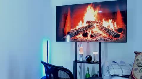 Hey im David that loves to explore and speak their fantasies. Very open talktative and nice. Feel free to chat with me online show from 07-16-26, 10:21