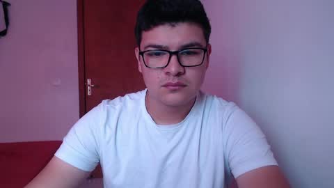 Snapshot of david_smit_ chatting on 04-12-26, 03:50 david smit online show from 04-12-26, 03:50