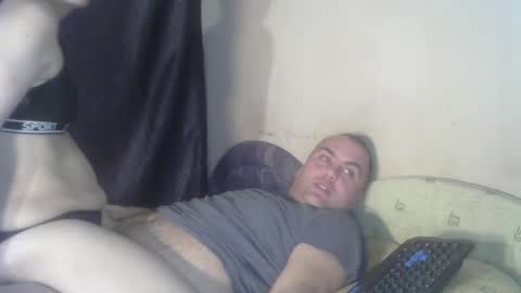 Snapshot of davidandlucy chatting on 03-05-25, 12:33 Lucy and David online show from 03-05-25, 12:33