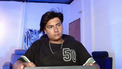 Snapshot of davidbless chatting on 01-25-25, 12:38 David Bless online show from 01-25-25, 12:38