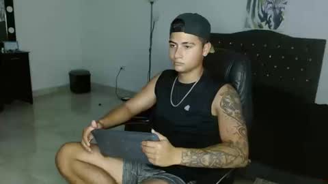 Snapshot of davidbless chatting on 09-11-25, 12:22 David Bless online show from 09-11-25, 12:22