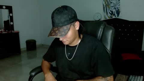 Snapshot of davidbless chatting on 12-05-25, 01:03 David Bless online show from 12-05-25, 01:03