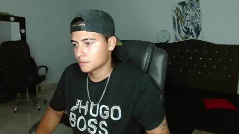 Snapshot of davidbless chatting on 12-14-25, 01:33 David Bless online show from 12-14-25, 01:33