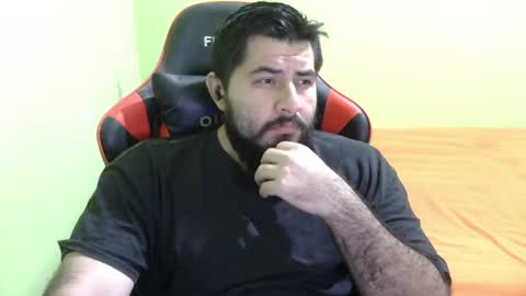 Snapshot of daviddelz chatting on 01-15-25, 07:48 David online show from 01-15-25, 07:48