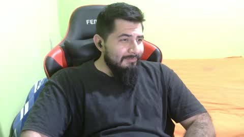 Snapshot of daviddelz chatting on 01-31-25, 07:18 David online show from 01-31-25, 07:18