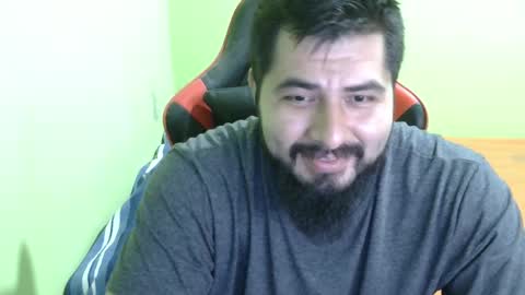 Snapshot of daviddelz chatting on 02-15-25, 04:36 David online show from 02-15-25, 04:36