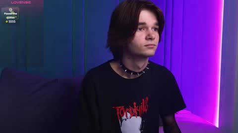 Snapshot of davidleatherhoff chatting on 11-07-25, 03:23 DAVID online show from 11-07-25, 03:23