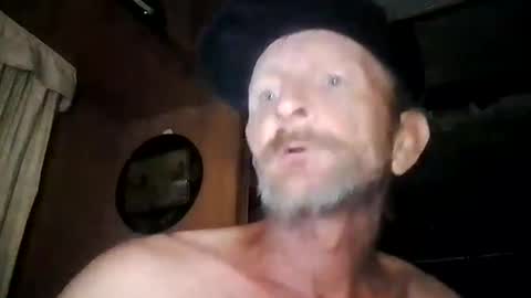 Snapshot of davidlennyd517399 chatting on 03-06-25, 03:45 David Doyle online show from 03-06-25, 03:45