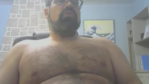 Snapshot of davidmax245 chatting on 12-14-25, 06:01 davidmax245 online show from 12-14-25, 06:01