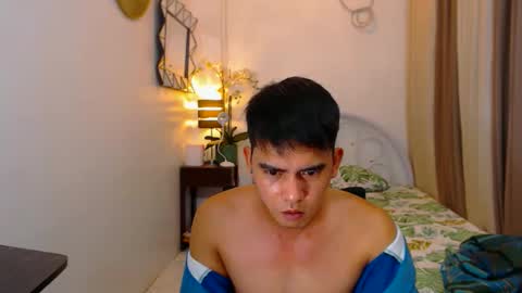 Snapshot of davidrocero chatting on 02-25-25, 07:20 davidrocero online show from 02-25-25, 07:20