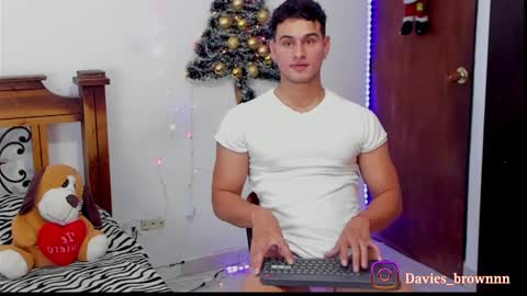 Snapshot of davies_brown chatting on 12-06-24, 12:45 Davies brown    schedule 12pm to 5pm col time online show from 12-06-24, 12:45