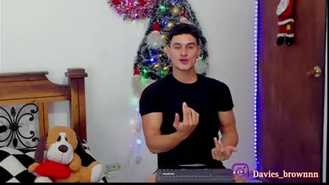 Snapshot of davies_brown chatting on 12-13-24, 03:49 Davies brown    schedule 12pm to 5pm col time online show from 12-13-24, 03:49