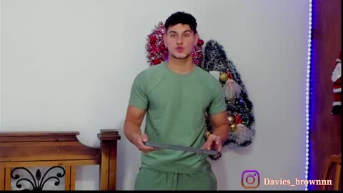 Snapshot of davies_brown chatting on 12-16-24, 08:58 Davies brown    schedule 12pm to 5pm col time online show from 12-16-24, 08:58