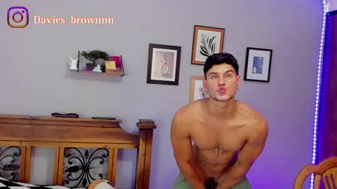 Snapshot of davies_brown chatting on 02-23-25, 08:44 Davies brown    schedule 12pm to 5pm col time online show from 02-23-25, 08:44