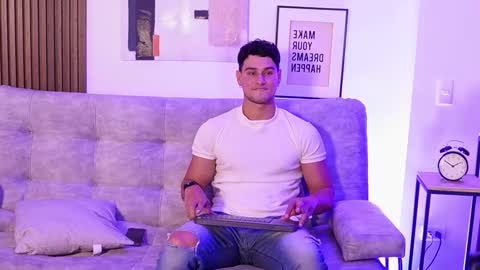 Snapshot of davies_brown chatting on 02-28-25, 09:44 Davies brown    schedule 12pm to 5pm col time online show from 02-28-25, 09:44