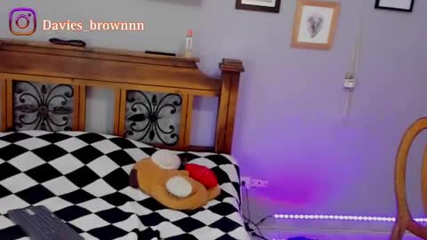 Snapshot of davies_brown chatting on 03-03-25, 12:04 Davies brown    schedule 12pm to 5pm col time online show from 03-03-25, 12:04