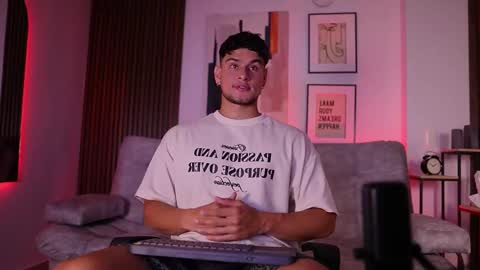 Snapshot of davies_brown chatting on 03-11-25, 09:04 Davies brown    schedule 12pm to 5pm col time online show from 03-11-25, 09:04