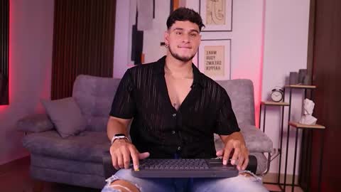 Snapshot of davies_brown chatting on 09-20-25, 09:49 Davies brown    schedule 12pm to 5pm col time online show from 09-20-25, 09:49