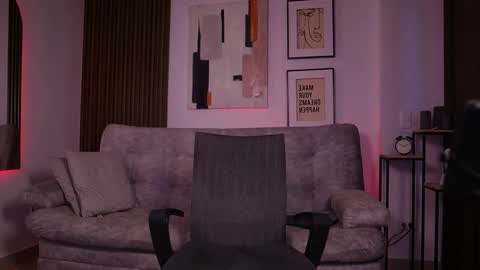 Snapshot of davies_brown chatting on 10-10-25, 09:03 Davies brown    schedule 12pm to 5pm col time online show from 10-10-25, 09:03