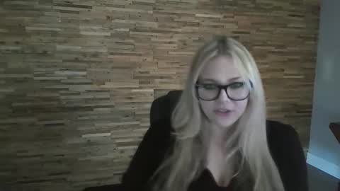 Davina online show from 10-15-25, 10:21