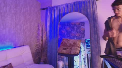 Davis online show from 04-09-26, 11:15