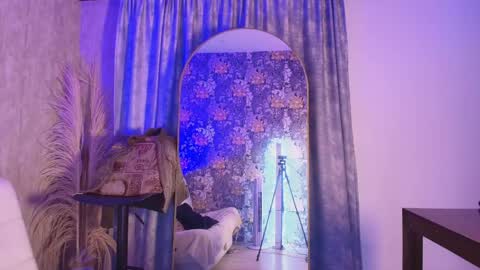 Davis online show from 04-27-26, 11:19