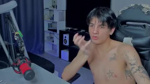 davis online show from 09-11-25, 04:12