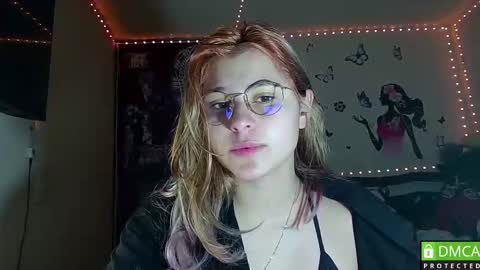 Snapshot of daya202 chatting on 11-09-25, 04:11 Eli online show from 11-09-25, 04:11