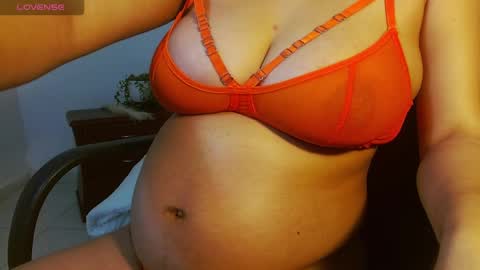 Snapshot of dayana_sub_ chatting on 11-16-25, 09:42 dayana online show from 11-16-25, 09:42