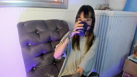 dayanne7 online show from 12-17-24, 05:40