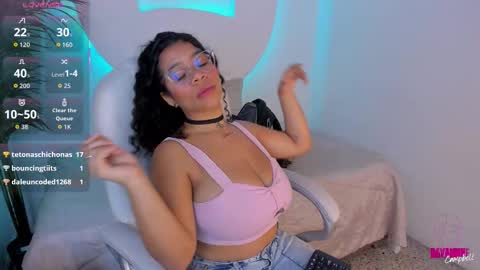 Snapshot of dayanne_campbelll chatting on 10-15-25, 09:04 Dayanne online show from 10-15-25, 09:04