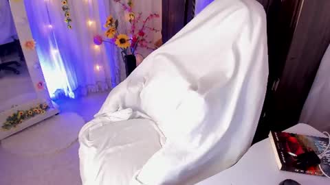Daylin online show from 07-15-26, 01:49