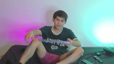 Snapshot of dayner_fox chatting on 01-13-26, 06:40 dayner_fox online show from 01-13-26, 06:40