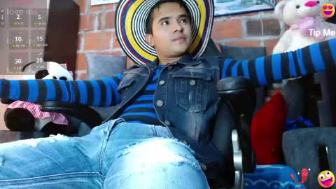 Snapshot of dayro_dduran chatting on 06-07-26, 07:28 dayro_dduran online show from 06-07-26, 07:28