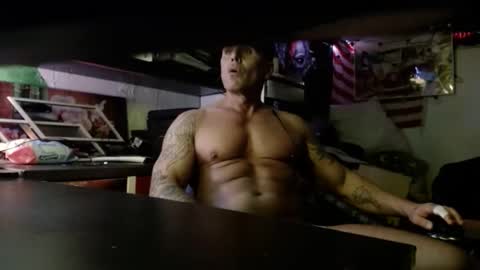 Snapshot of daywalker2013 chatting on 12-18-25, 09:37 Millenium online show from 12-18-25, 09:37