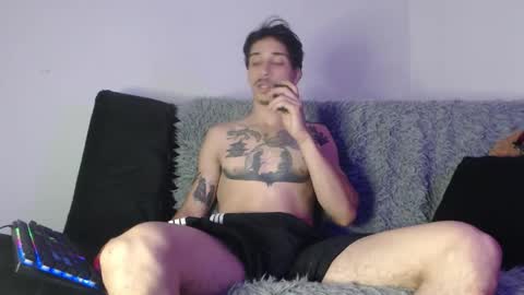 dazzayy online show from 10-08-25, 01:25