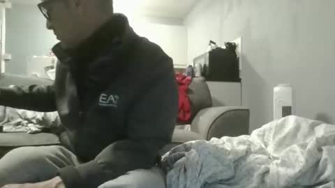 Dazzill online show from 11-22-25, 09:47